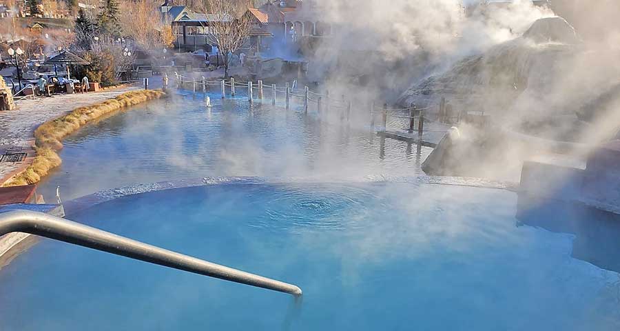 Uunartoq’s Hot Springs: Inside warm water springs surrounded by drifting icebergs