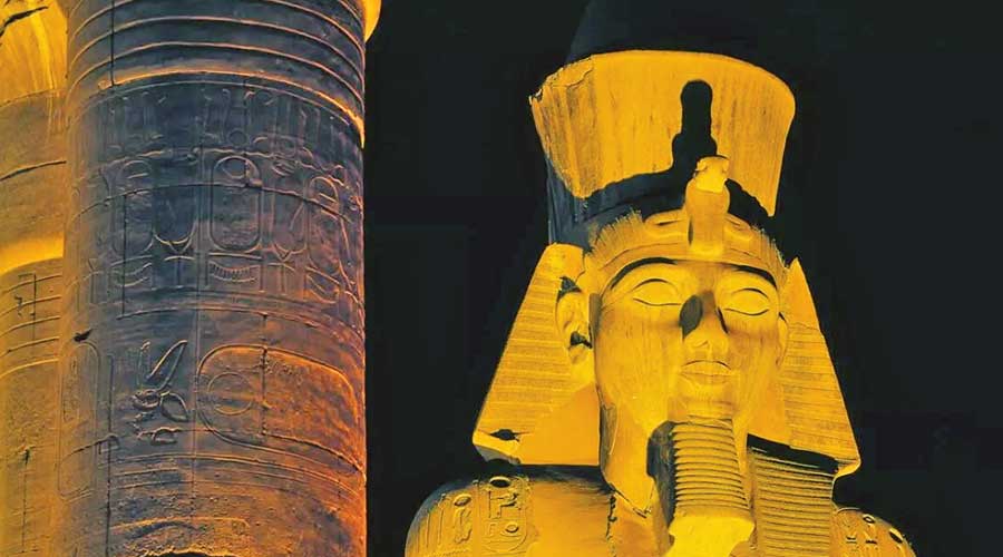 Egyptian authorities catches three people trying to steal 10-tonne ancient statue