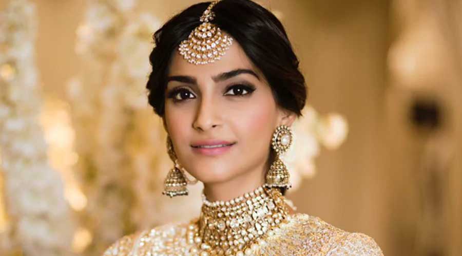 Sonam Kapoor to get back to movies after a nice break