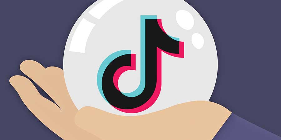 TikTok’s now pushing its expanded DM options