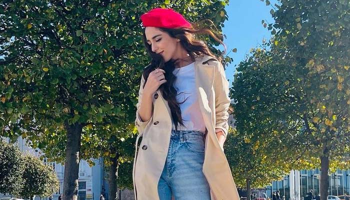 Maya Ali looks straight out of Vogue in latest pics