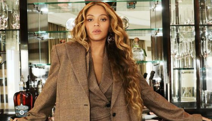 Beyonce buys her a home in the richest area of California named as Billionaires Row