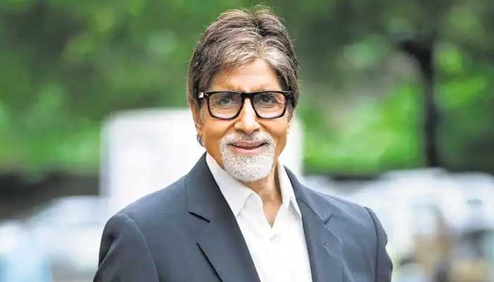Amitabh Bachchan shares his thoughts on how artists live in fear